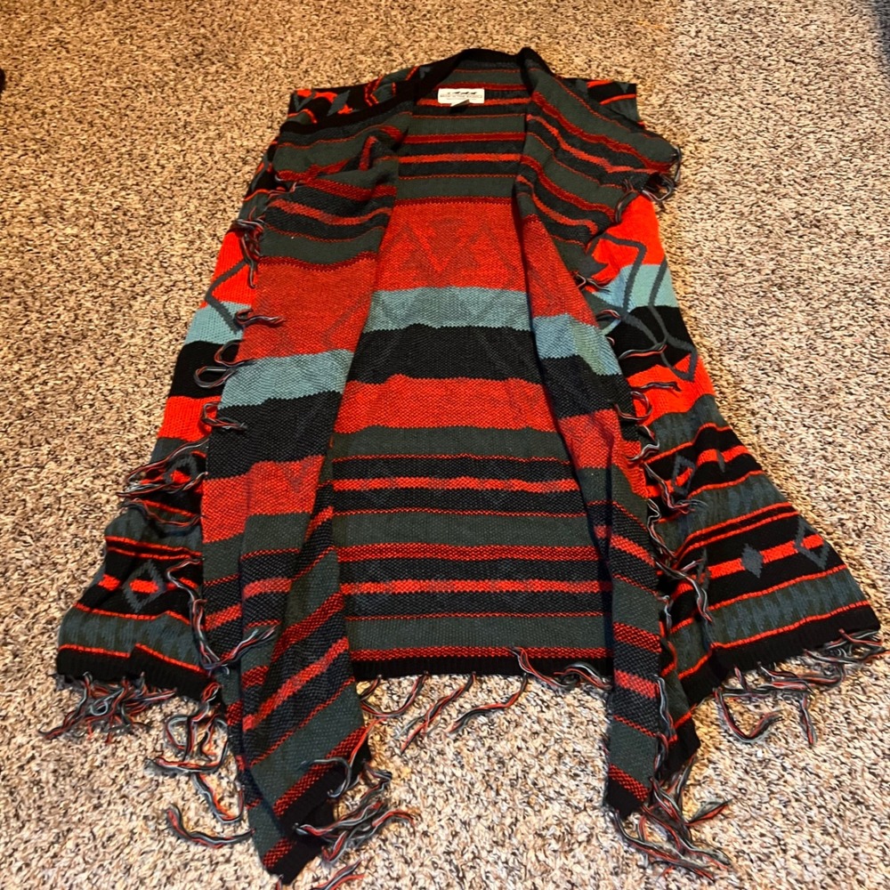 Back in the Saddle Women XL Acrylic Navajo Print Fringe Cardigan Vest Sweater